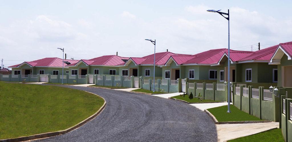 You are currently viewing Gated Community vs. Standalone House in Ghana: Which Option Is Right for You?